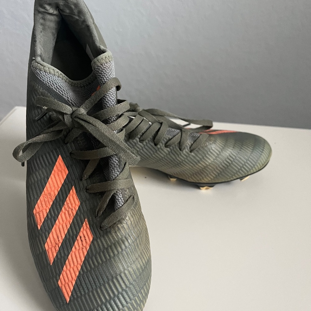 Adidas soccer cleats (men)